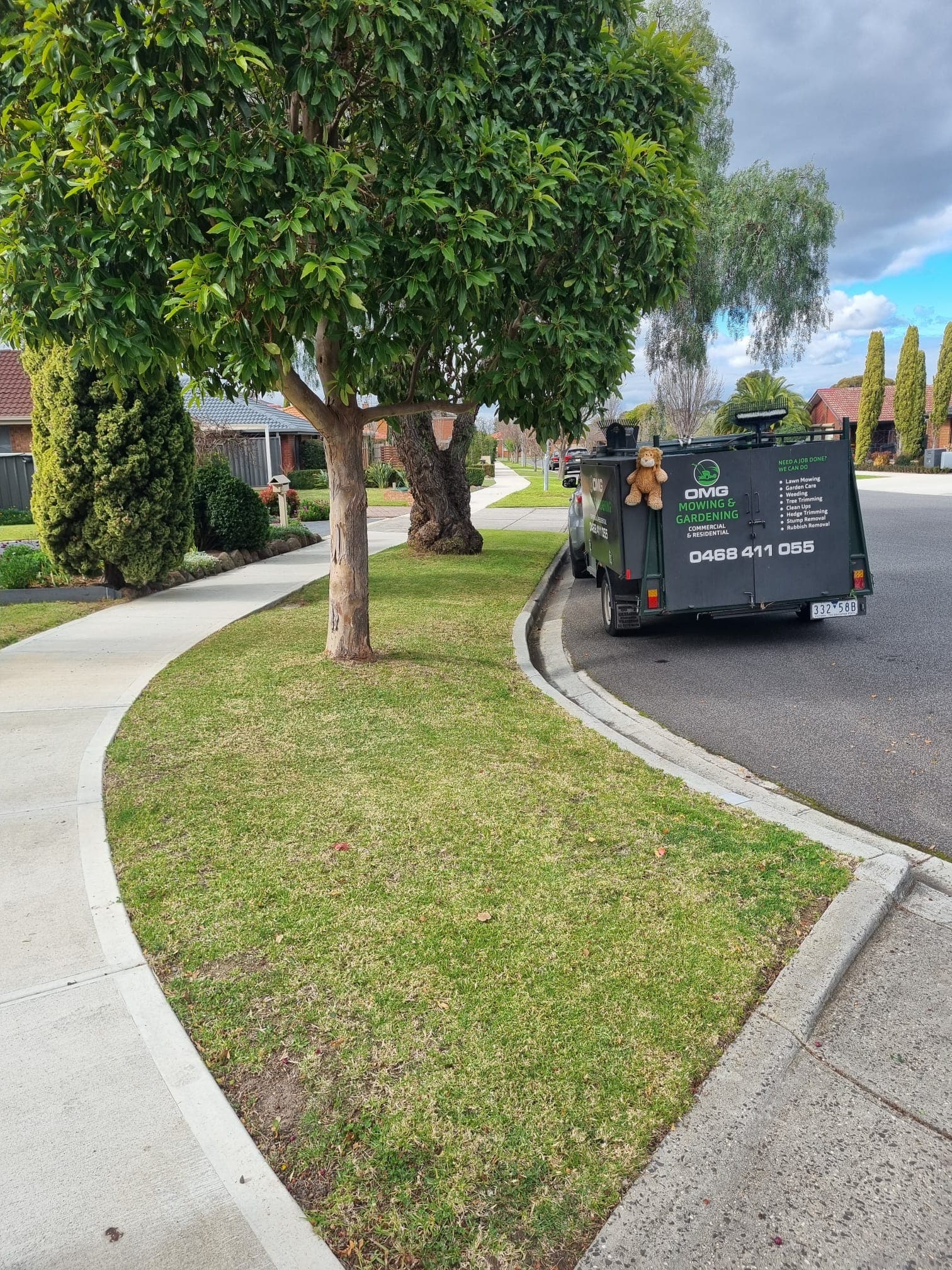 OMG Mowing team at work in Melbourne